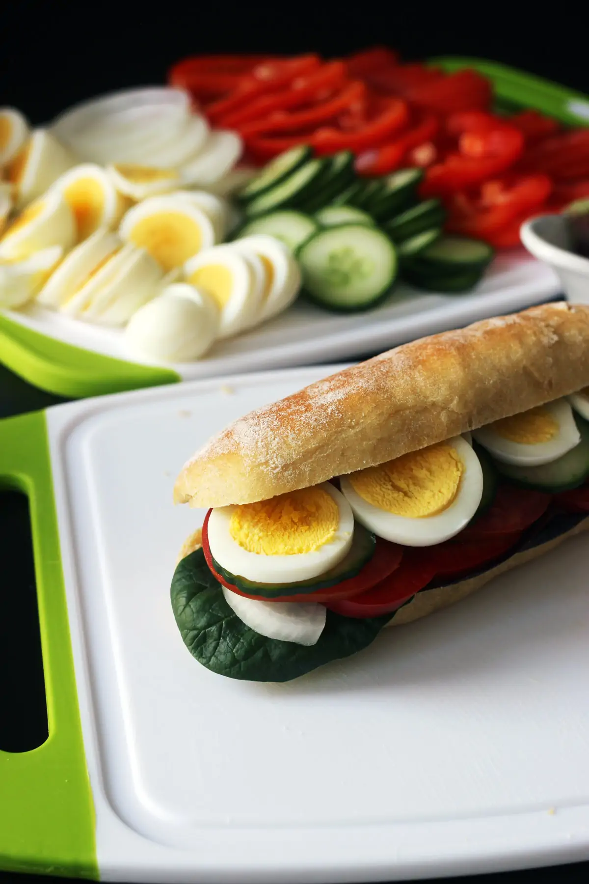 Boiled Egg Sand Witch With Vegetables