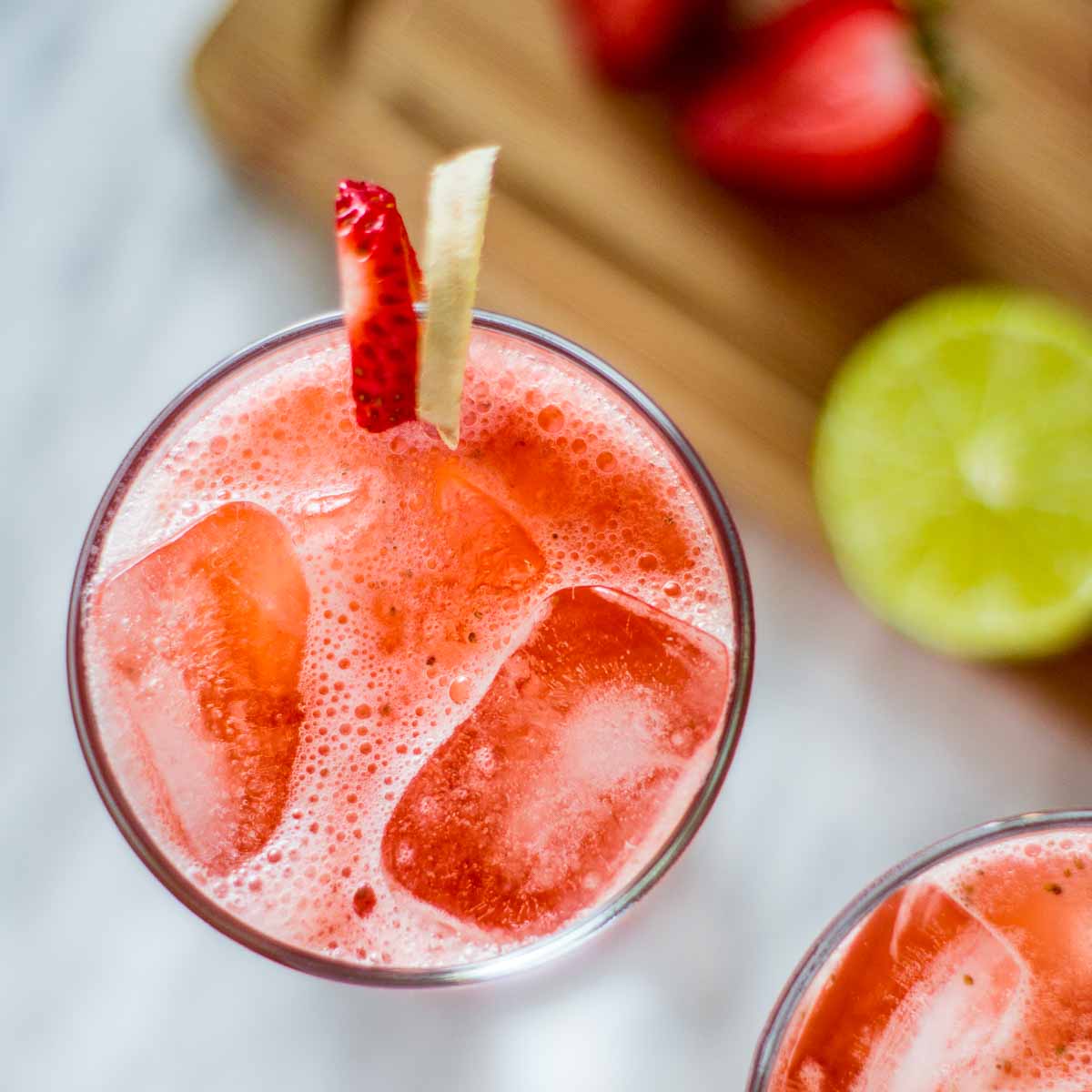 EASY STRAWBERRY JUICE