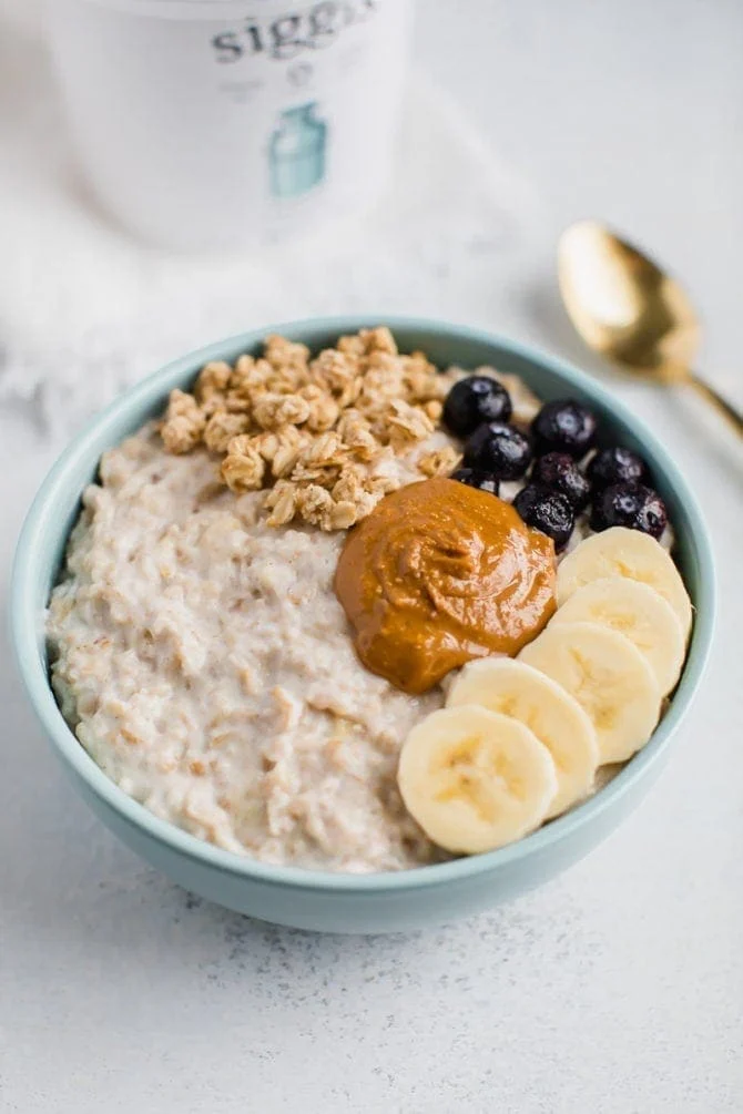 Greek Yogurt Oatmeal