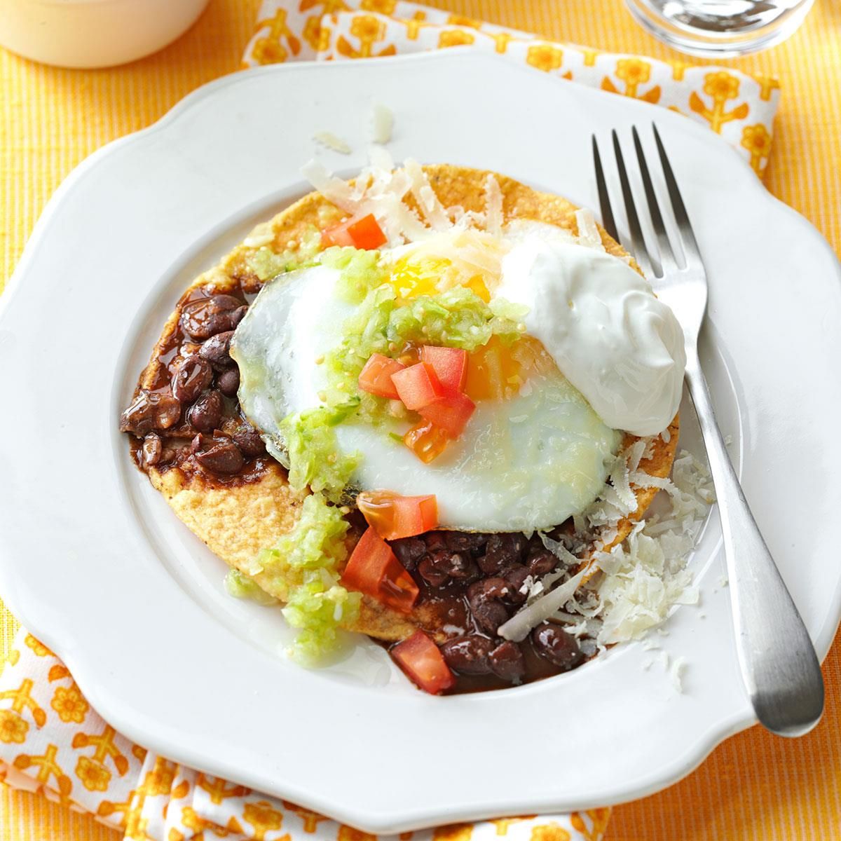 Huevos Rancheros With Tomatillo