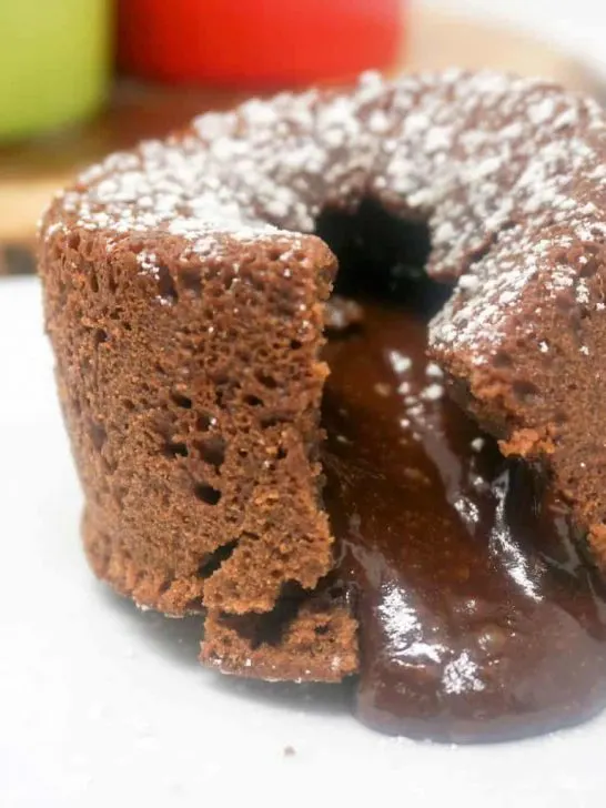 AIR FRYER CHOCOLATE LAVA CAKE