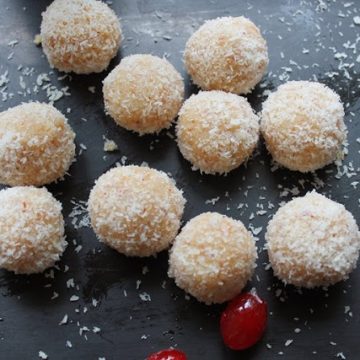 COCONUT LADOO
