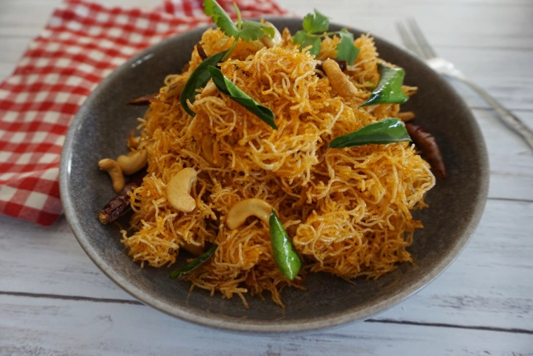 Crisp Fried Noodle
