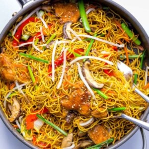 Chicken Chow Mein with Vegetables