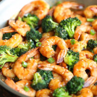 EASY SHRIMP AND BROCCOLI STIR FRY