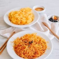 SPICY PAN-FRIED NOODLES