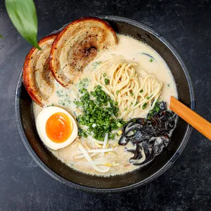 Easy Real Tonkotsu Ramen