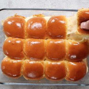 Buffalo Chicken Slider Pull Apart