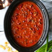 EASY SLOW COOKER CHILI