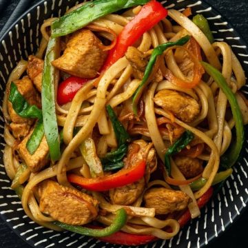 Easy Chicken Chow Fun
